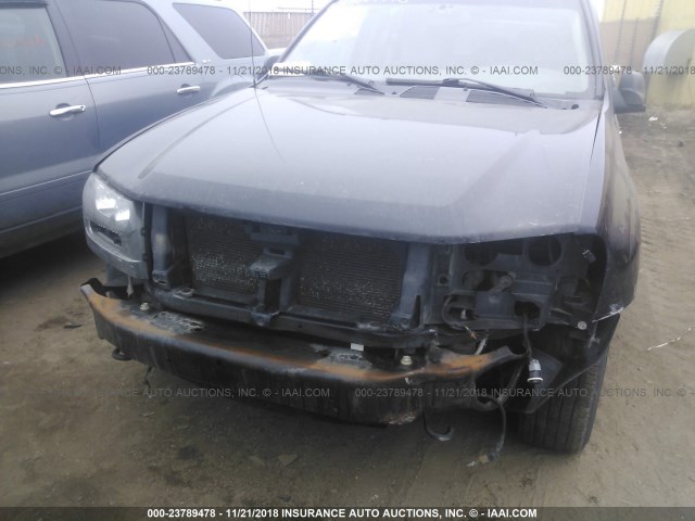 1GNDT13S952364951 - 2005 CHEVROLET TRAILBLAZER LS/LT BLACK photo 6