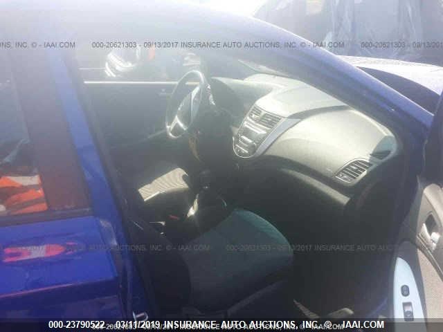 KMHCT5AE5EU148197 - 2014 HYUNDAI ACCENT GLS/GS BLUE photo 5