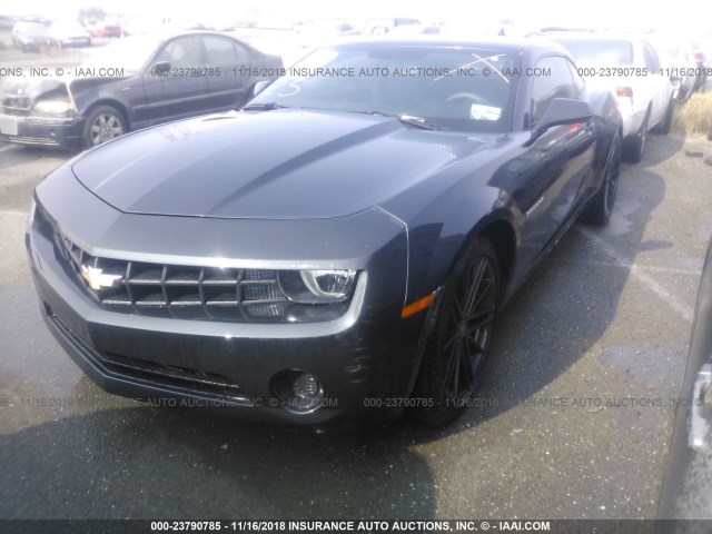 2G1FA1E38C9208372 - 2012 CHEVROLET CAMARO LS GRAY photo 2