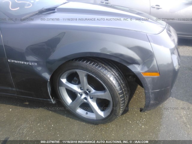 2G1FA1E38C9208372 - 2012 CHEVROLET CAMARO LS GRAY photo 6