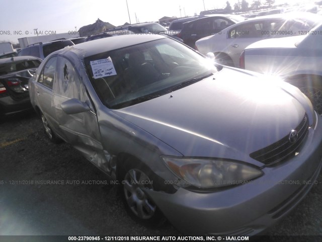 4T1BE32K44U341485 - 2004 TOYOTA CAMRY LE/XLE/SE SILVER photo 1