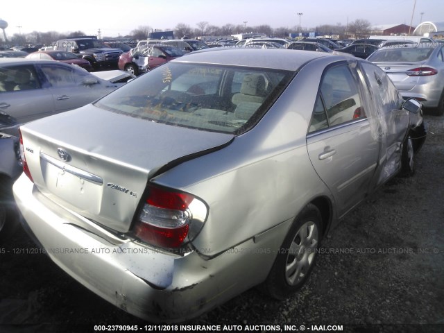 4T1BE32K44U341485 - 2004 TOYOTA CAMRY LE/XLE/SE SILVER photo 4