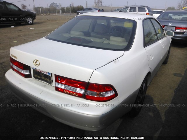 JT8BF28G210302782 - 2001 LEXUS ES 300 WHITE photo 4