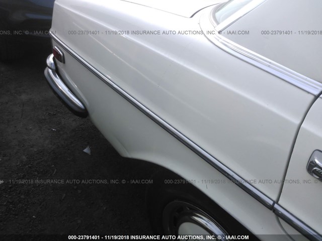 280SE000293 - 1972 MERCEDES-BENZ 280SE WHITE photo 6