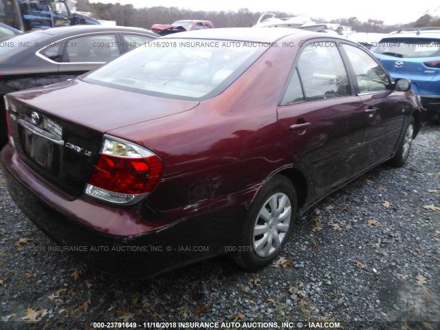 4T1BE30K45U043779 - 2005 TOYOTA CAMRY LE/XLE/SE RED photo 4