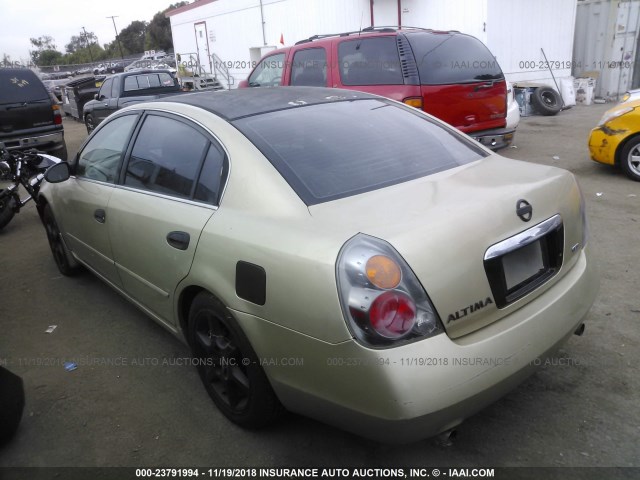 1N4BL11D62C166408 - 2002 NISSAN ALTIMA SE GOLD photo 3