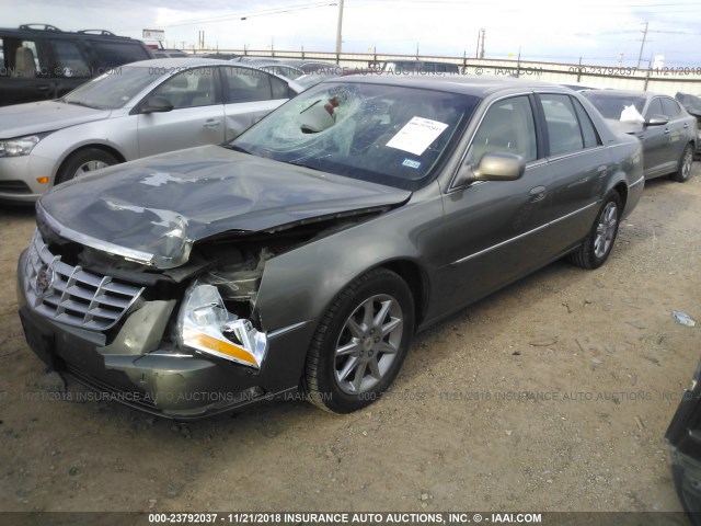 1G6KD5EY9AU127139 - 2010 CADILLAC DTS LUXURY COLLECTION GRAY photo 2