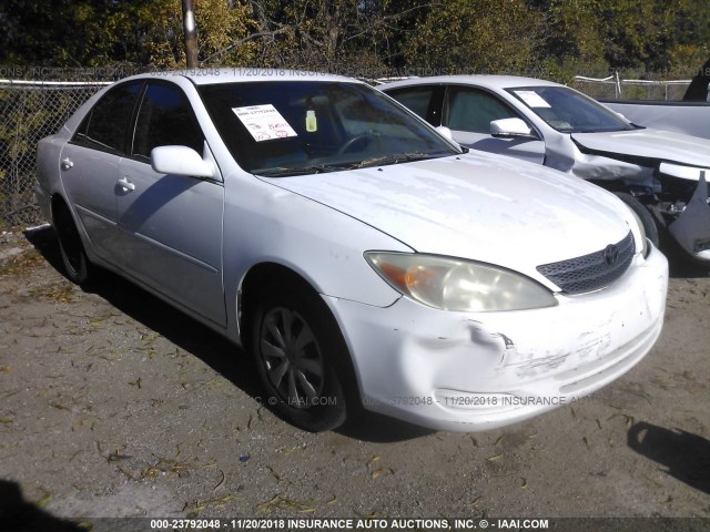 4T1BE32K24U322398 - 2004 TOYOTA CAMRY LE/XLE/SE WHITE photo 1