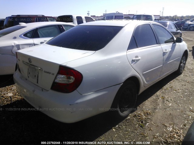 4T1BE32K24U322398 - 2004 TOYOTA CAMRY LE/XLE/SE WHITE photo 4