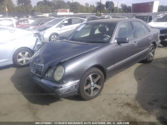 WDBJF55F6VA368079 - 1997 MERCEDES-BENZ E 320 GRAY photo 2