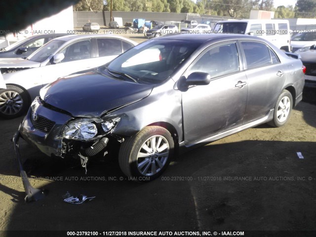 1NXBU4EE6AZ301001 - 2010 TOYOTA COROLLA S/LE/XLE GRAY photo 2