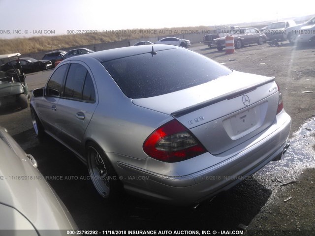 WDBUF76J85A641485 - 2005 MERCEDES-BENZ E 55 AMG SILVER photo 3