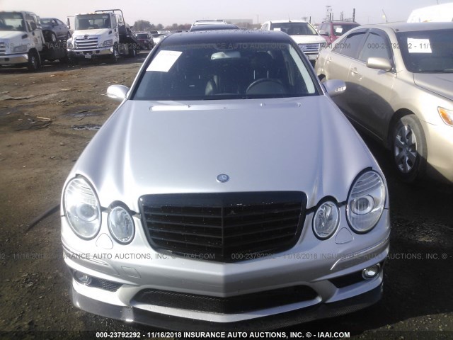 WDBUF76J85A641485 - 2005 MERCEDES-BENZ E 55 AMG SILVER photo 6