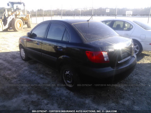 KNADE123386353743 - 2008 KIA RIO LX/SX BLACK photo 3