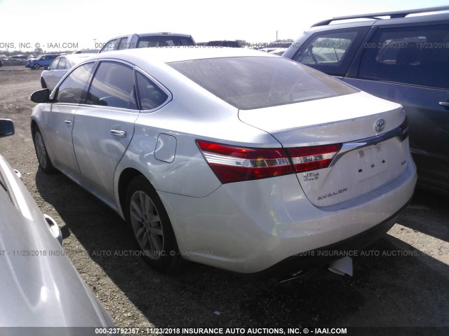 4T1BK1EB7DU038709 - 2013 TOYOTA AVALON PREMIUM/TOURING/LIMITED WHITE photo 3