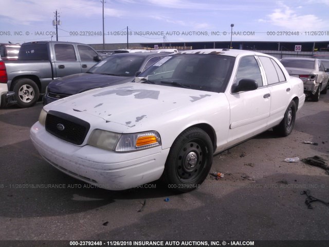 2FAFP71VX8X178090 - 2008 FORD CROWN VICTORIA POLICE INTERCEPTOR WHITE photo 2