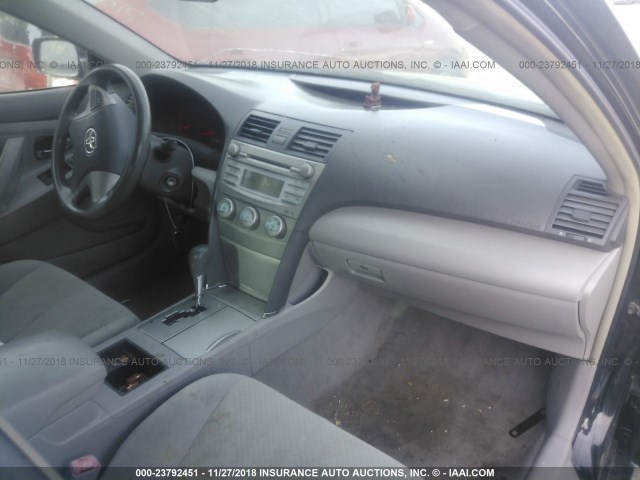4T4BE46K88R022800 - 2008 TOYOTA CAMRY CE/LE/XLE/SE 黑色 照片 5