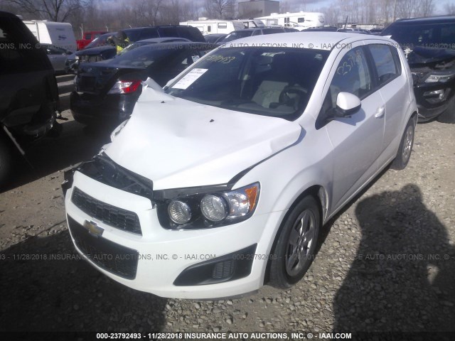 1G1JA6SH6G4169040 - 2016 CHEVROLET SONIC LS 白色 照片 2