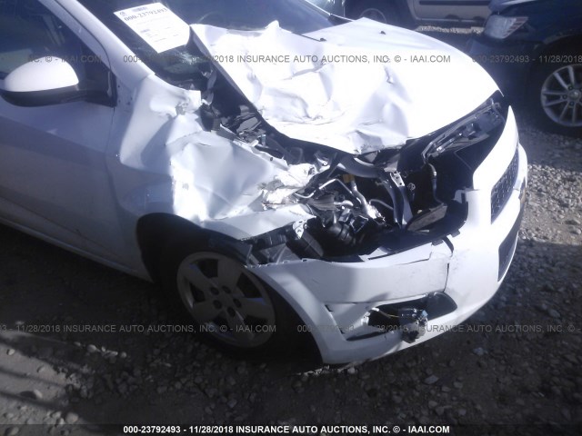 1G1JA6SH6G4169040 - 2016 CHEVROLET SONIC LS 白色 照片 6