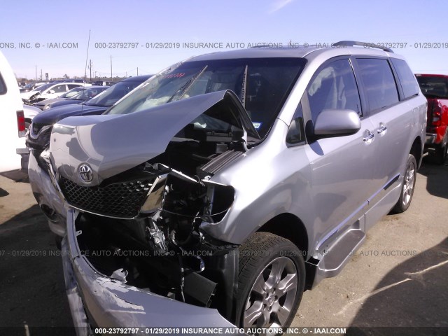 5TDXK3DCXES421646 - 2014 TOYOTA SIENNA SPORT GRAY photo 2