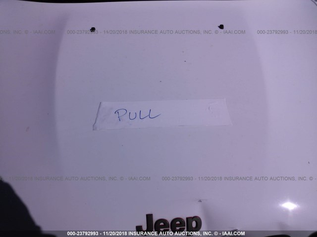 1C4PJLCB4GW350555 - 2016 JEEP CHEROKEE LATITUDE WHITE photo 10