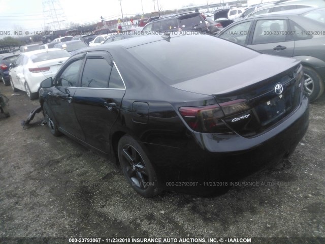 4T1BF1FK1DU276607 - 2013 TOYOTA CAMRY L/SE/LE/XLE Qara foto 3