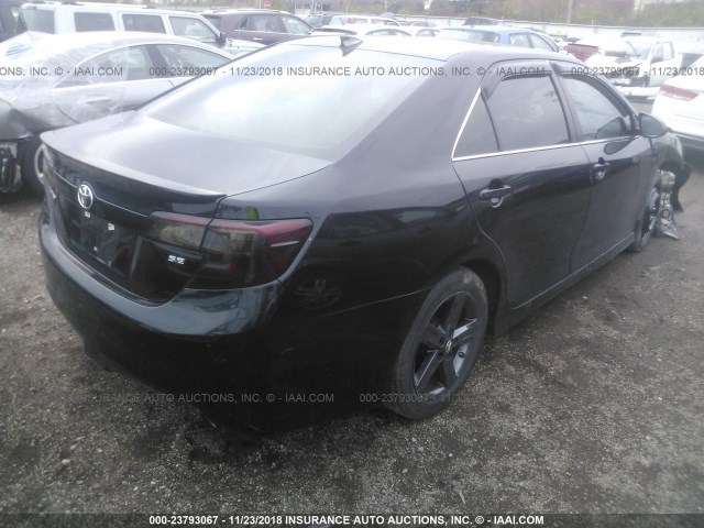 4T1BF1FK1DU276607 - 2013 TOYOTA CAMRY L/SE/LE/XLE Qara foto 4