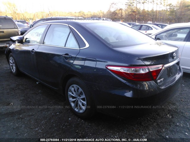 4T4BF1FK1GR541942 - 2016 TOYOTA CAMRY LE/XLE/SE/XSE BLUE photo 3