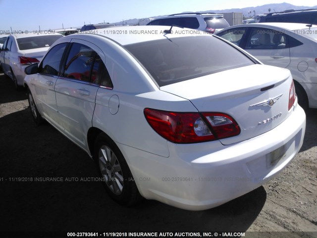 1C3LC46K48N186018 - 2008 CHRYSLER SEBRING LX WHITE photo 3