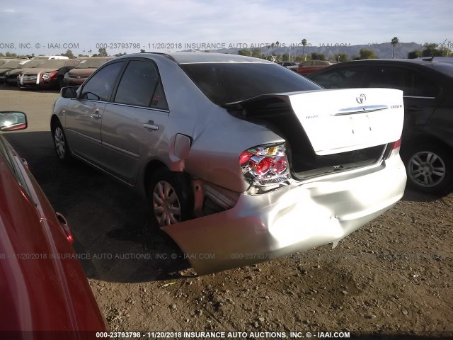 4T1BE32K96U164130 - 2006 TOYOTA CAMRY LE/XLE/SE SILVER photo 3