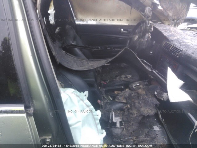 WVWWH63B83E172397 - 2003 VOLKSWAGEN PASSAT GLX 绿色 照片 5