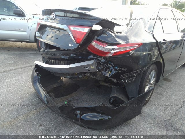 4T1BF1FK6HU271909 - 2017 TOYOTA CAMRY LE/XLE/SE/XSE BLACK photo 6