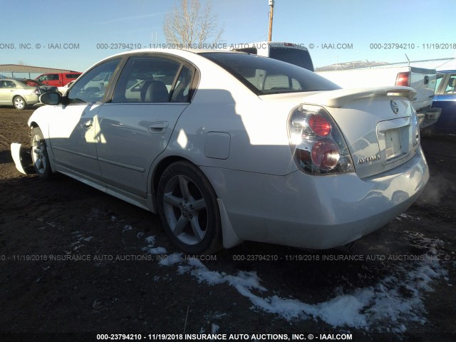 1N4BL11E65N927780 - 2005 NISSAN ALTIMA SE/SL/SE-R WHITE photo 3