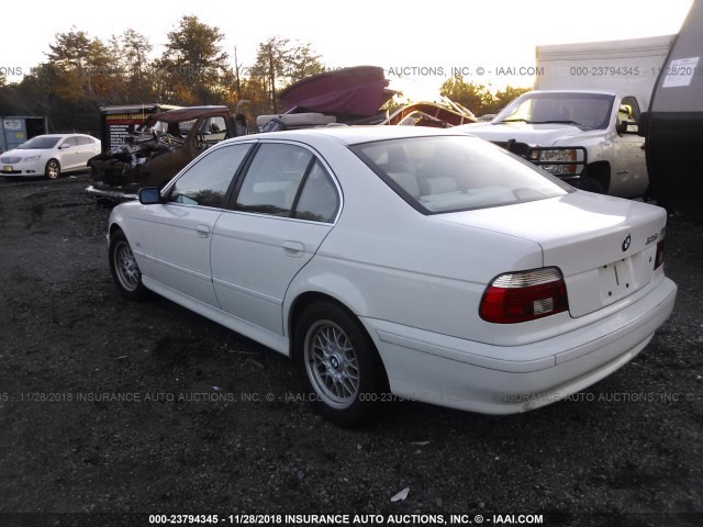WBADT43441GF56965 - 2001 BMW 525 I AUTOMATIC WHITE photo 3