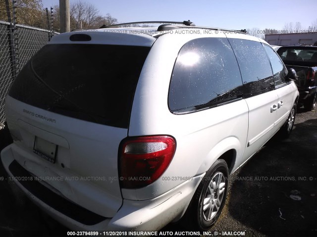 2D4GP24R25R201509 - 2005 DODGE GRAND CARAVAN SE WHITE photo 4