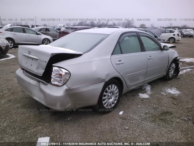 4T1BE32K03U182088 - 2003 TOYOTA CAMRY LE/XLE/SE SILVER photo 4