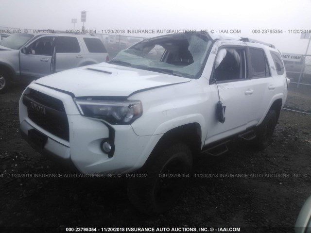 JTEBU5JR7H5454392 - 2017 TOYOTA 4RUNNER SR5 PREM/LTDL/TRAIL/TRD WHITE photo 2