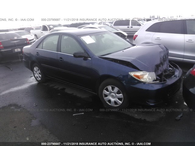 4T1BE32K82U543002 - 2002 TOYOTA CAMRY LE/XLE/SE BLUE photo 1