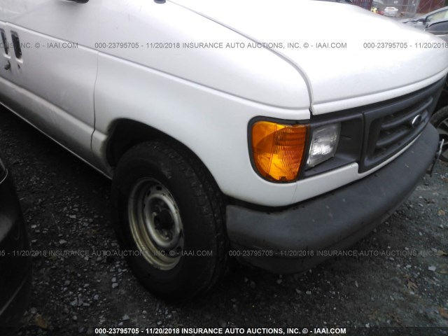 1FTRE14293HB92390 - 2003 FORD ECONOLINE E150 VAN WHITE photo 6