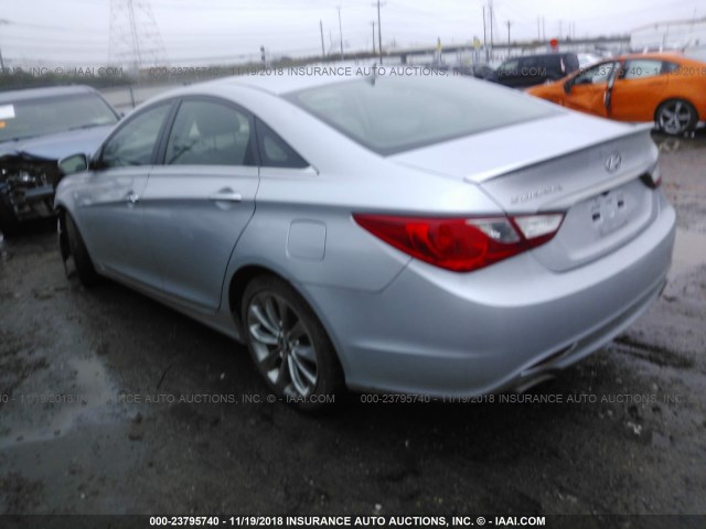 5NPEC4AC5BH098932 - 2011 HYUNDAI SONATA SE/LIMITED SILVER photo 3