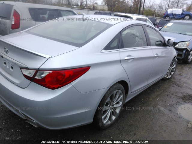 5NPEC4AC5BH098932 - 2011 HYUNDAI SONATA SE/LIMITED SILVER photo 4