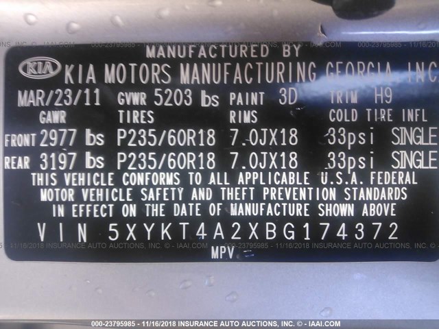 5XYKT4A2XBG174372 - 2011 KIA SORENTO LX SILVER photo 9