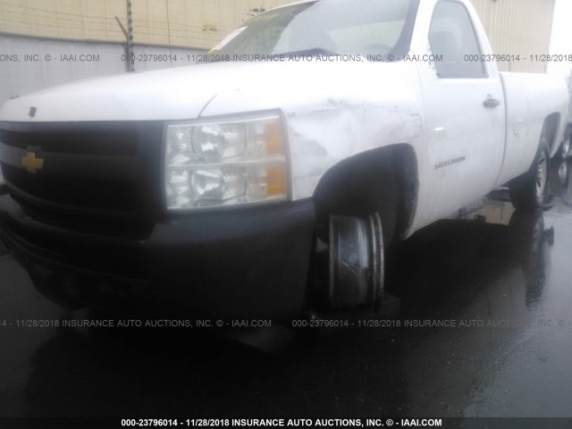 1GCNCPEAXDZ270040 - 2013 CHEVROLET SILVERADO C1500 WHITE photo 6