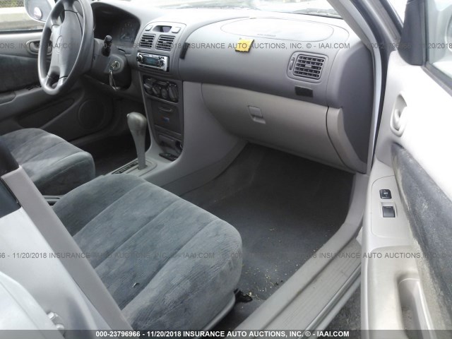 1NXBR12E9XZ295742 - 1999 TOYOTA COROLLA VE/CE/LE 银色 照片 5