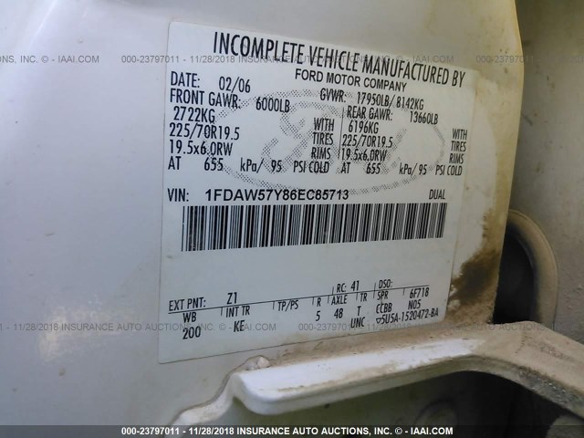 1FDAW57Y86EC85713 - 2006 FORD F550 SUPER DUTY WHITE photo 9