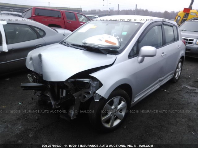 3N1BC1CP3BL410119 - 2011 NISSAN VERSA S/SL SILVER photo 2