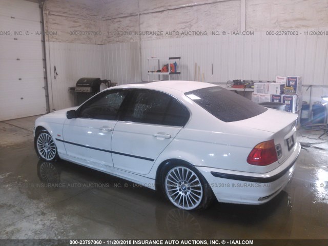 WBAAV53431JR80401 - 2001 BMW 330 I WHITE photo 3