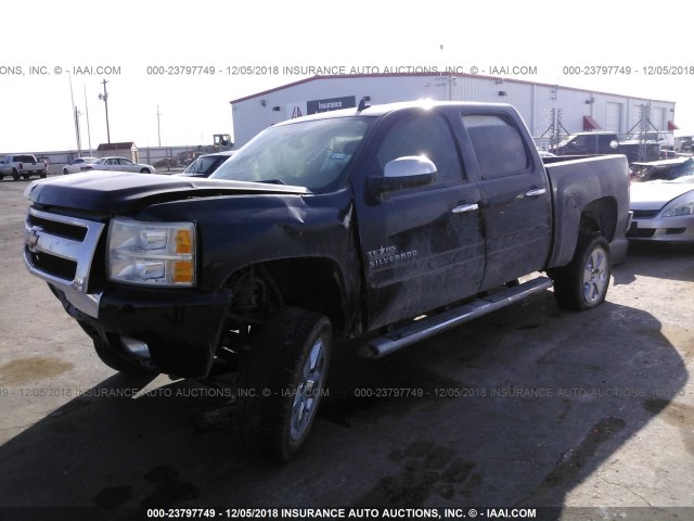 3GCPCSE05BG167463 - 2011 CHEVROLET SILVERADO C1500 LT Սև լուսանկար 2