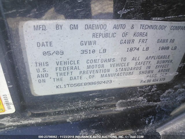 KL1TD56E89B692423 - 2009 CHEVROLET AVEO LS/LT BLACK photo 9