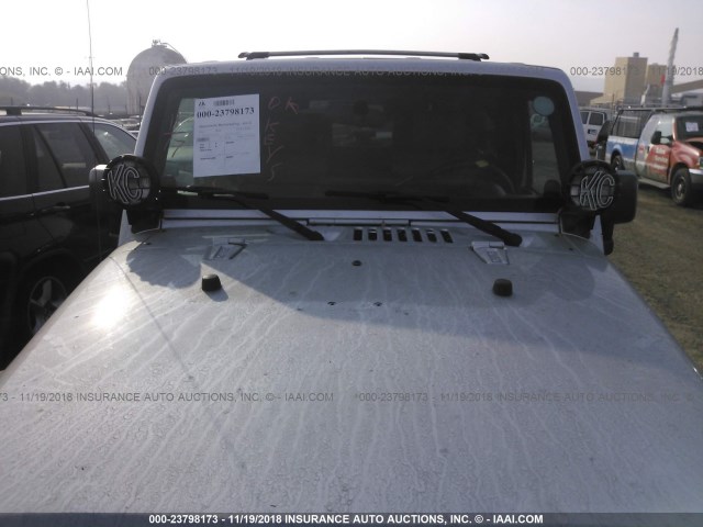 1J4AA2D16AL133212 - 2010 JEEP WRANGLER SPORT SILVER photo 6